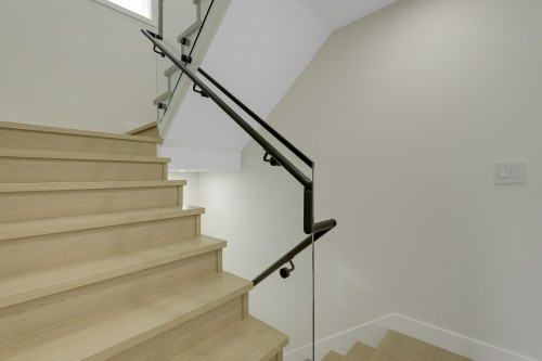 2-3695 26 Avenue E, Vancouver, BC 