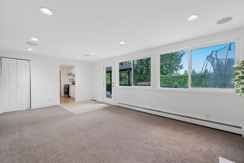 727 Crystal Court, North Vancouver, BC 