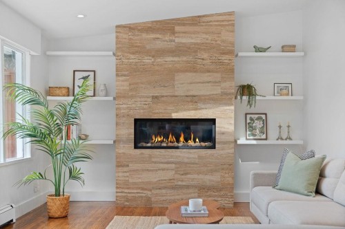 727 Crystal Court, North Vancouver, BC 