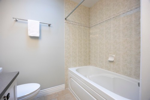 4203 14Th Avenue W, Vancouver, BC 