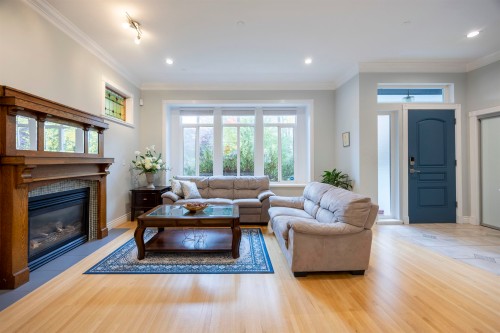 4203 14Th Avenue W, Vancouver, BC 