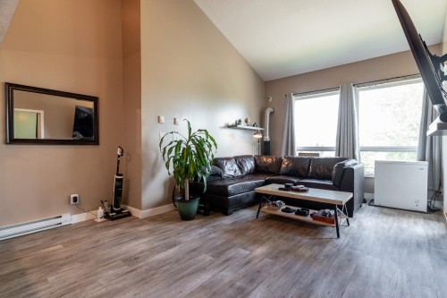 415-6888 Southpoint Drive, Burnaby, BC 