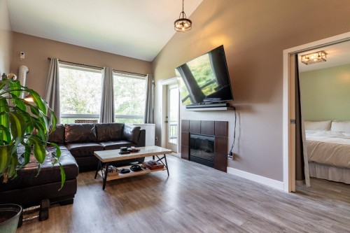 415-6888 Southpoint Drive, Burnaby, BC 