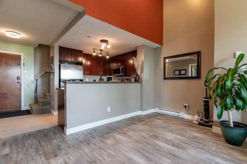 415-6888 Southpoint Drive, Burnaby, BC 