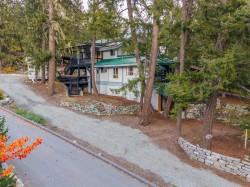 9539 Emerald Drive  Whistler, BC V8E 0G5