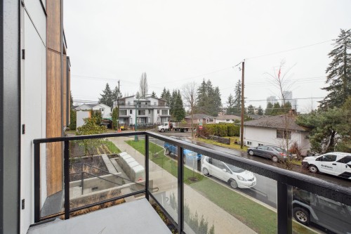 201-715 Ducklow Street, Coquitlam, BC 