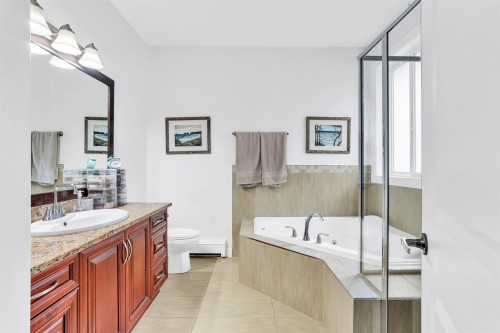 943 Harris Avenue, Coquitlam, BC 