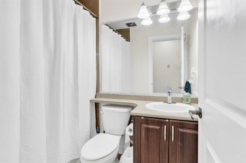 943 Harris Avenue, Coquitlam, BC 