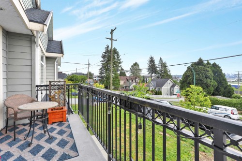 943 Harris Avenue, Coquitlam, BC 