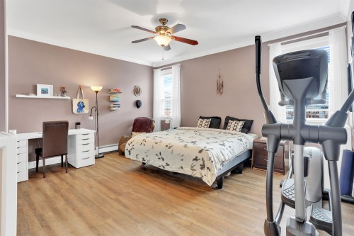 943 Harris Avenue, Coquitlam, BC 