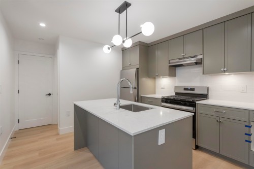 2-4315 Albert Street, Burnaby, BC 