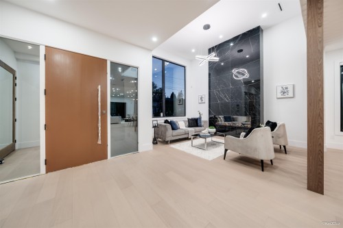 817 Cornell Avenue, Coquitlam, BC 