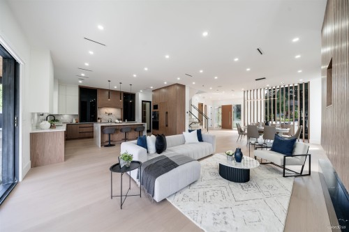 817 Cornell Avenue, Coquitlam, BC 