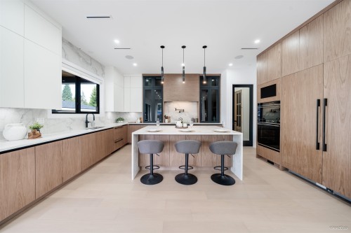 817 Cornell Avenue, Coquitlam, BC 