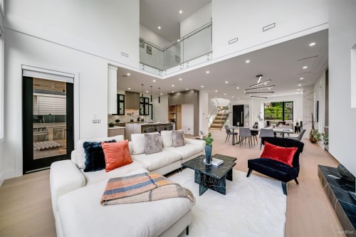 819 Cornell Avenue, Coquitlam, BC 