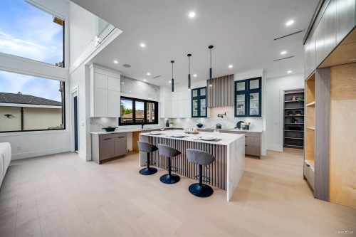 819 Cornell Avenue, Coquitlam, BC 