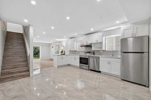 9500 Parksville Drive, Richmond, BC 