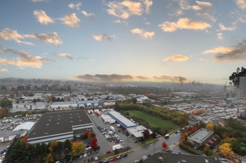 2202-2200 Douglas Road, Burnaby, BC 