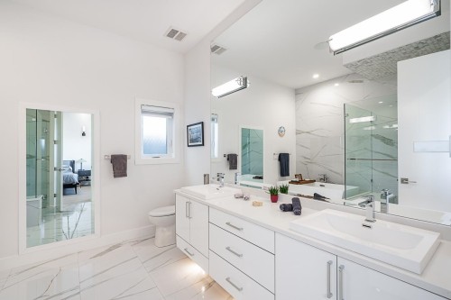 26 Holdom Avenue, Burnaby, BC 