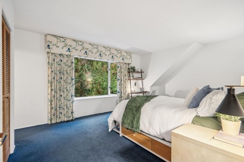 2174 Hoskins Road, North Vancouver, BC 