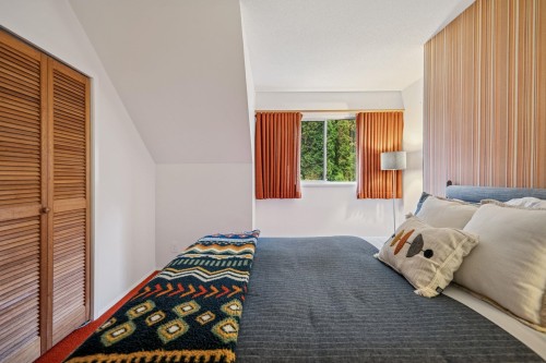 2174 Hoskins Road, North Vancouver, BC 