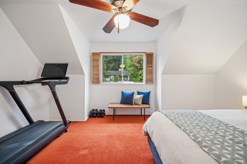 2174 Hoskins Road, North Vancouver, BC 