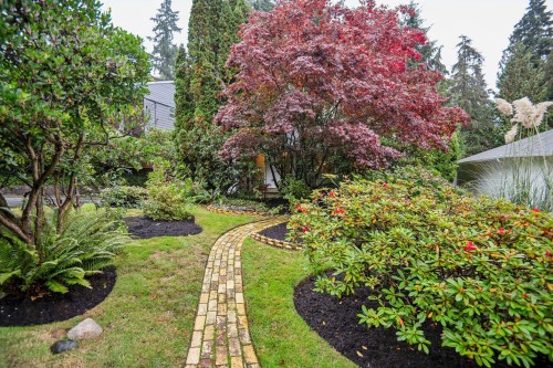 2174 Hoskins Road, North Vancouver, BC 