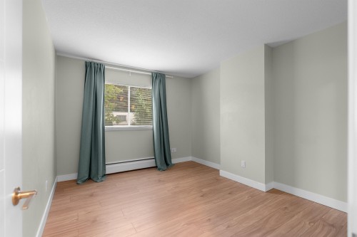 2645 Westview Drive, North Vancouver, BC 