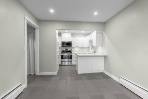 2645 Westview Drive, North Vancouver, BC 