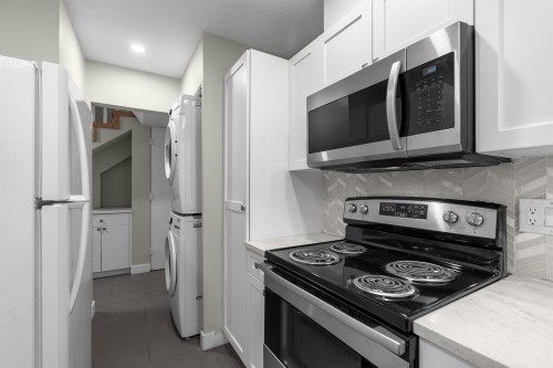 2645 Westview Drive, North Vancouver, BC 