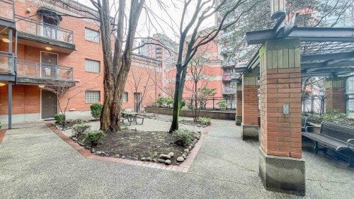 1103-212 Davie Street, Vancouver, BC 