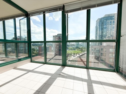 1103-212 Davie Street, Vancouver, BC 