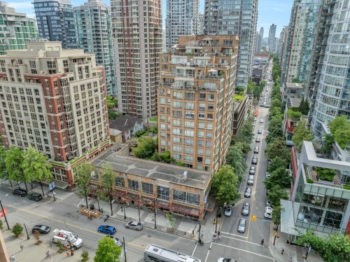 1405-822 Homer Street  Vancouver, BC V6B 6M3