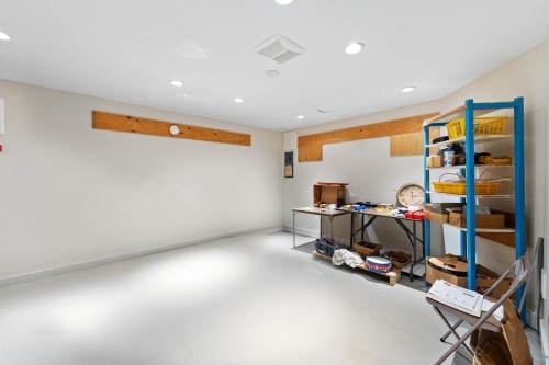 5 Semana Crescent, Vancouver, BC 