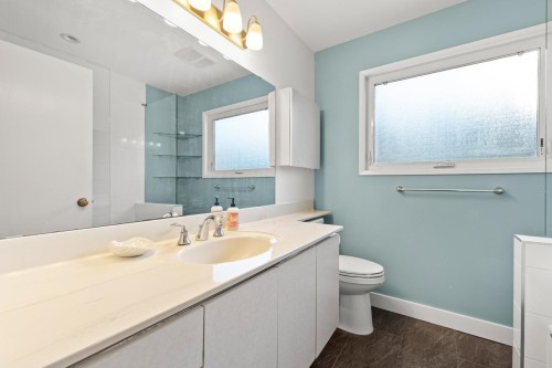 5 Semana Crescent, Vancouver, BC 