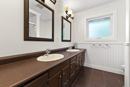 5 Semana Crescent, Vancouver, BC 