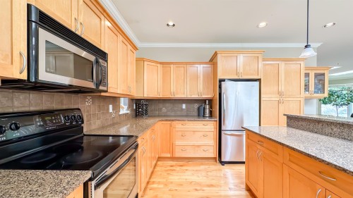 158 Stonegate Drive, West Vancouver, BC 