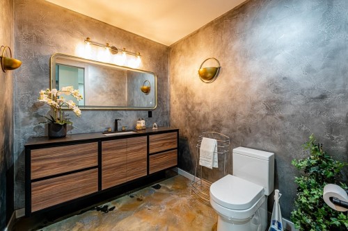 594 Craigmohr Drive, West Vancouver, BC 