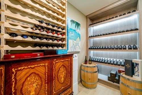 594 Craigmohr Drive, West Vancouver, BC 