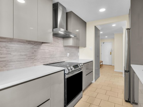 1609-2024 Fullerton Avenue, North Vancouver, BC 