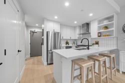 201-22226 Brown Avenue  Maple Ridge, BC V2X 4R2