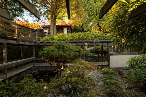 3248 Marine Drive, West Vancouver, BC 