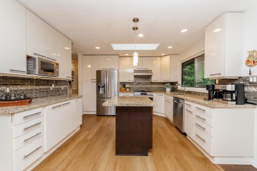 2988 Fleet Street  Coquitlam, BC V3C 3R8