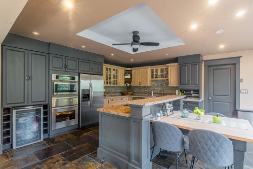 9260 Sidaway Road, Richmond, BC 