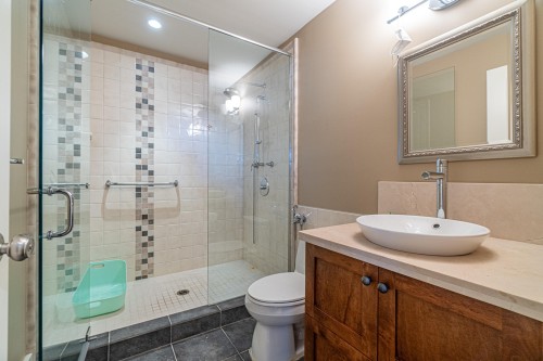 9260 Sidaway Road, Richmond, BC 