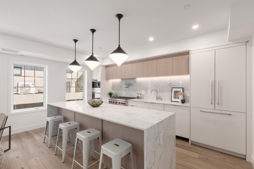 1141 33Rd Avenue W, Vancouver, BC 