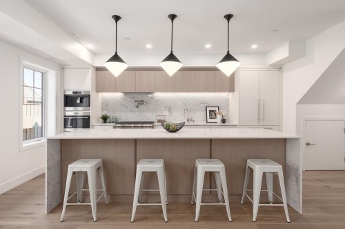 1141 33Rd Avenue W, Vancouver, BC 