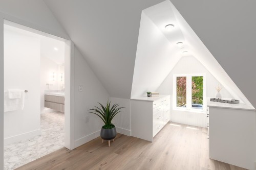 1141 33Rd Avenue W, Vancouver, BC 