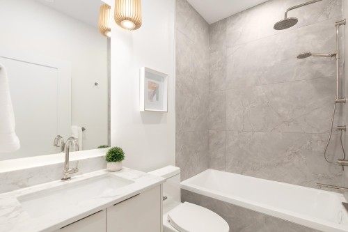 1141 33Rd Avenue W, Vancouver, BC 