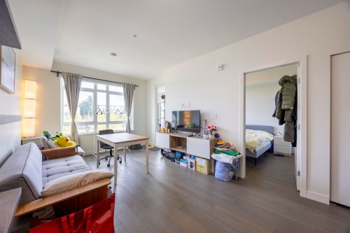 206-4033 May Drive, Richmond, BC 